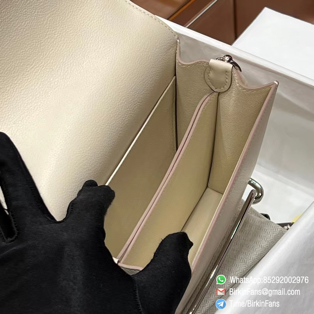 High Quality Replica Hermes Roulis 23 Bag Craie Chalk 10 Gold Plaque 2 High Quality Replica Hermes Roulis 23 Bag Craie Chalk 10 Gold Plaque 2